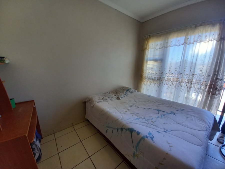 To Let 1 Bedroom Property for Rent in Van Der Hoff Park North West